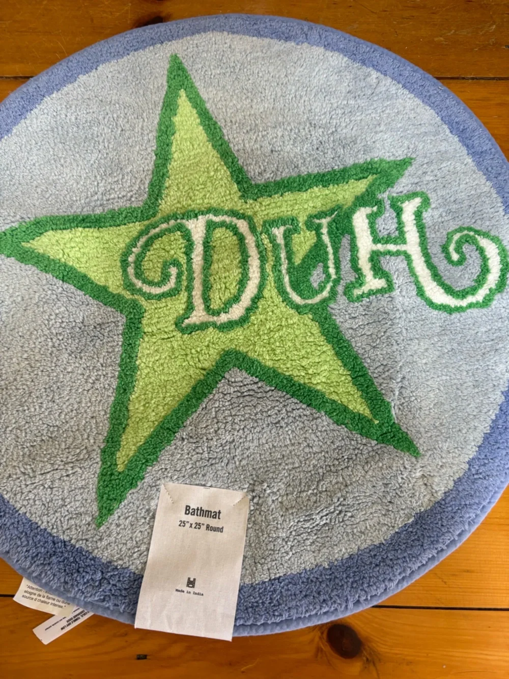 NWT Urban Outfitters Duh Star Round Plush Tufted Bath Mat